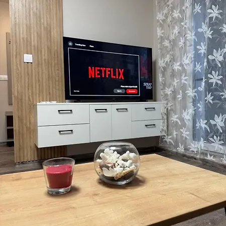 Danny Welcomes דירה