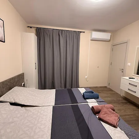 Danny Welcomes * Burgas